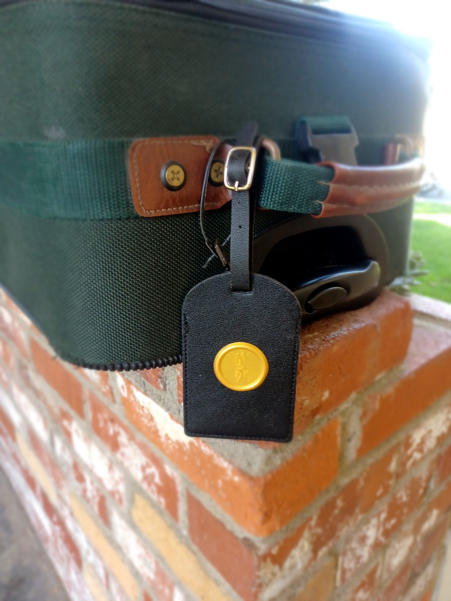 Luggage Tags (round top edge)