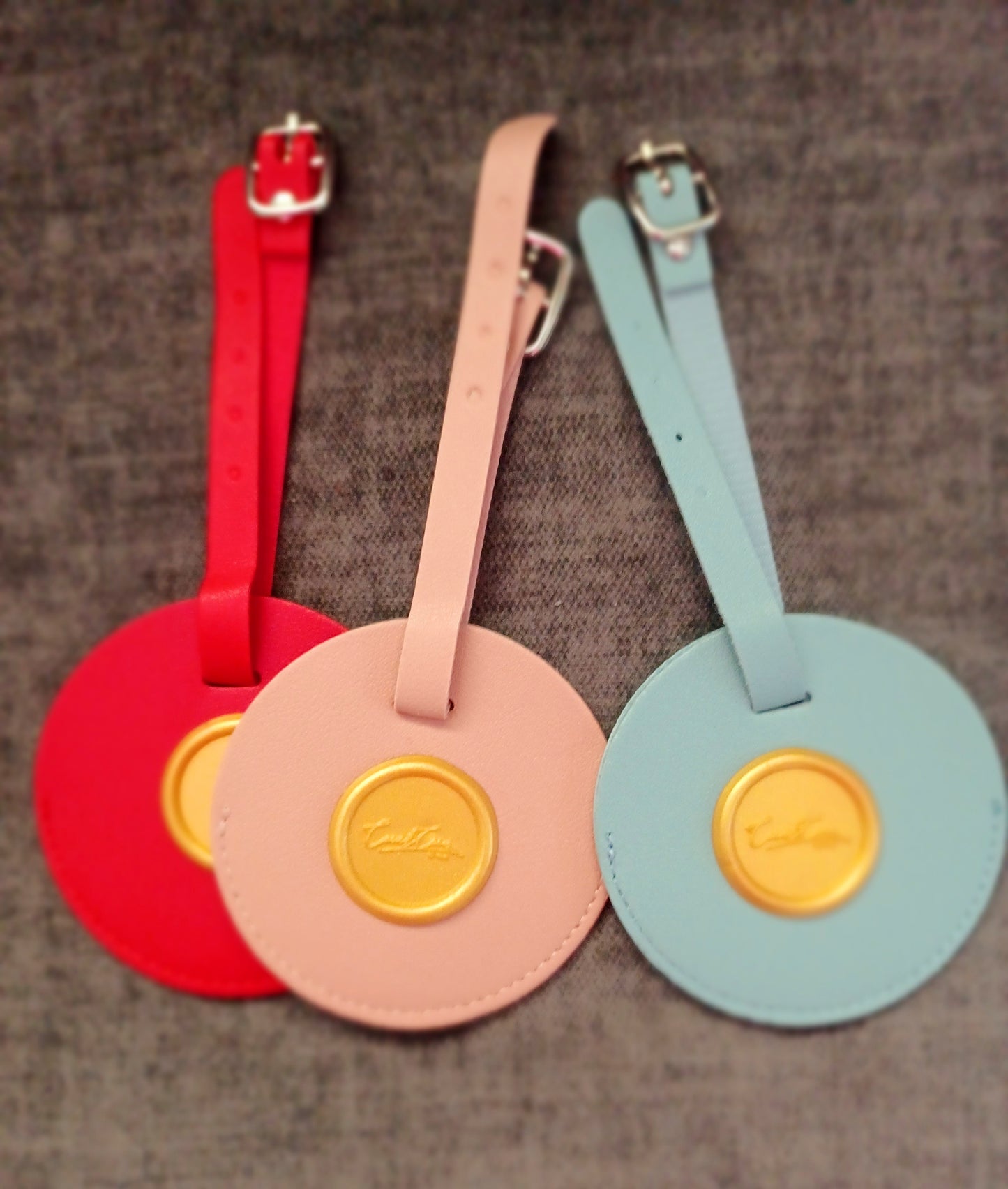 Round Luggage tag